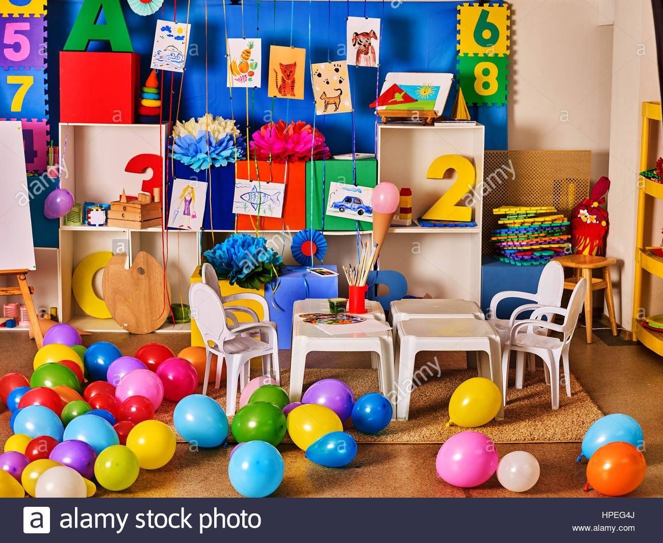 Kindergarten Interior Decoration Child Picture On Wall (View 18 of 30)