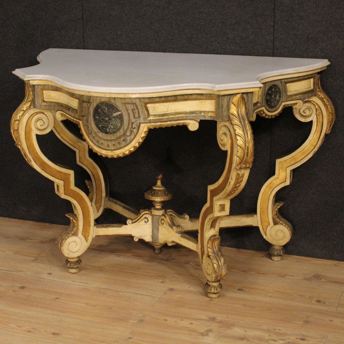2700€ Great Spanish Console Table With White Marble Top (View 2 of 20)