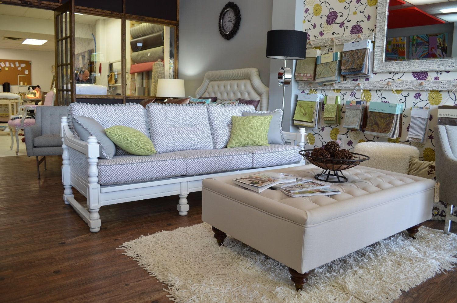 Also Love This Sofa Look . (View 20 of 20)