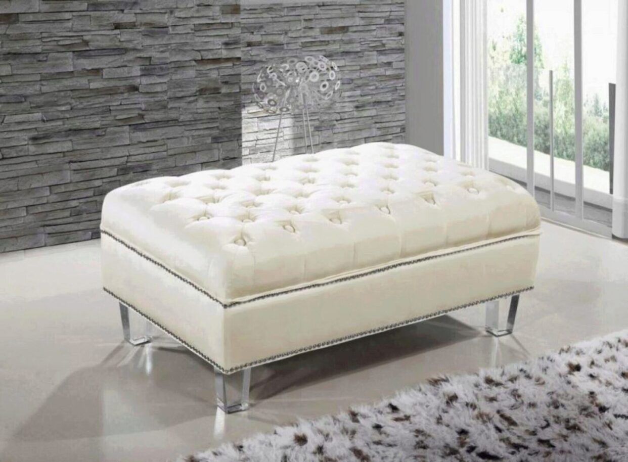 Cream Velvet Fabric Sofa Set W/ottoman 4pcs Modern Meridian Furniture Within Cream Chevron Velvet Fabric Ottomans (Gallery 19 of 20)