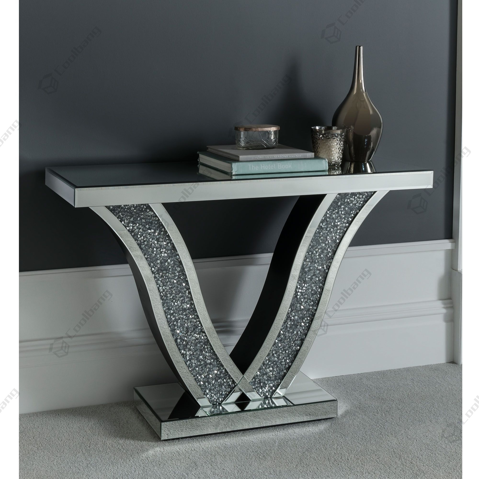 Living Room Crushed Diamond Console Table,diamond Console Table With Mirrored Console Tables (View 1 of 20)