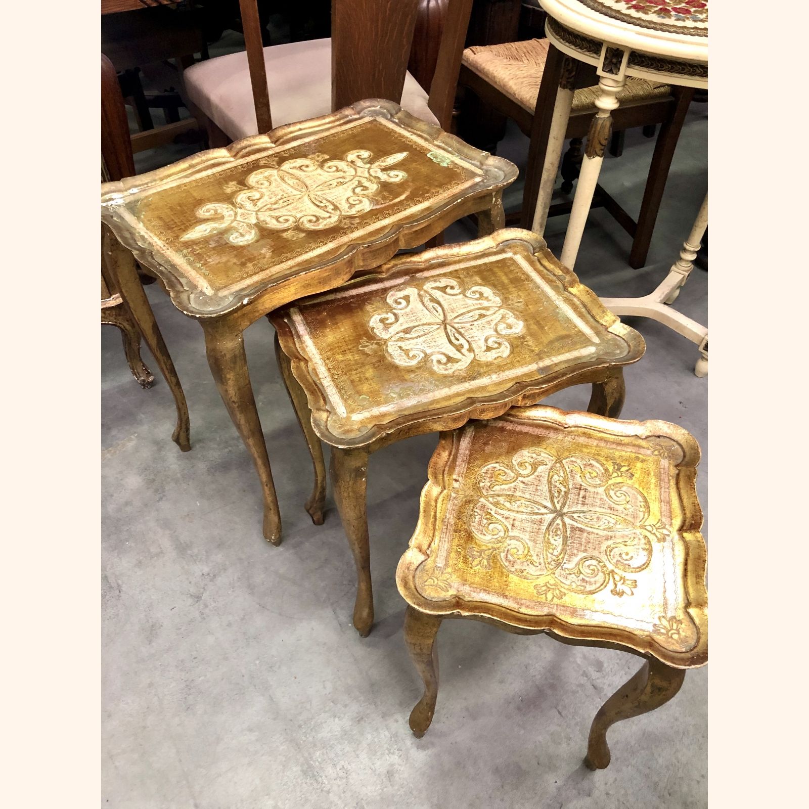 Marvellous Nest Of Antique Gold Leaf Tables (View 11 of 20)