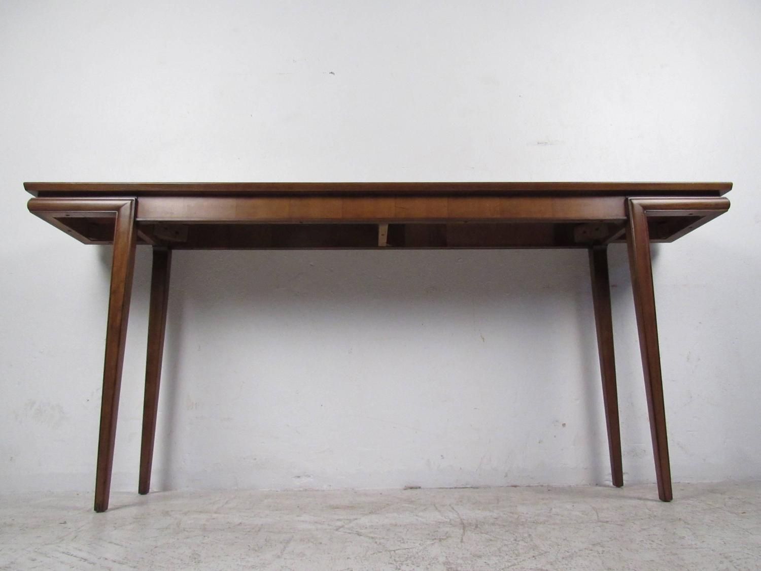Mid Century Modern American Walnut Console Table At 1stdibs Pertaining To Walnut Console Tables (View 10 of 20)