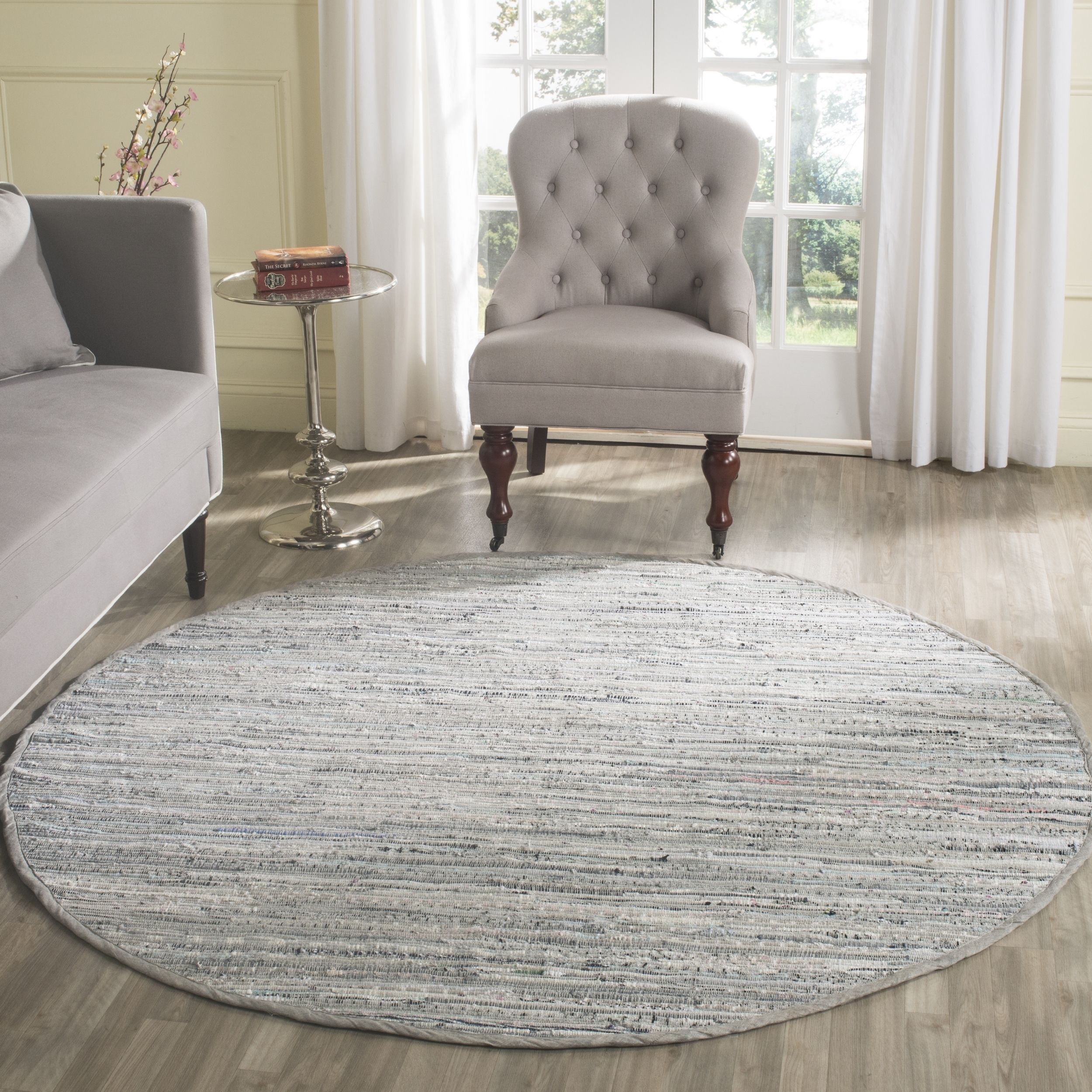 Safavieh Handmade Rag Rug Vistiana Casual Stripe Cotton Rug | Grey With Regard To Gray And Beige Trellis Cylinder Pouf Ottomans (View 3 of 20)