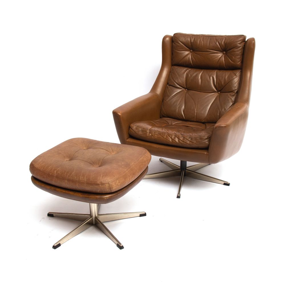 (sold) Scandinavian Modern Reclining Swivel Leather Lounge Chair Inside Onyx Black Modern Swivel Ottomans (View 9 of 18)