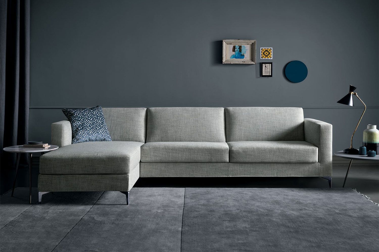 High Sectional Sofa Bed With Tapered Metal Legs Richard | Bodema Inside Oversized Sleeper Sofa Couch Beds (View 9 of 20)