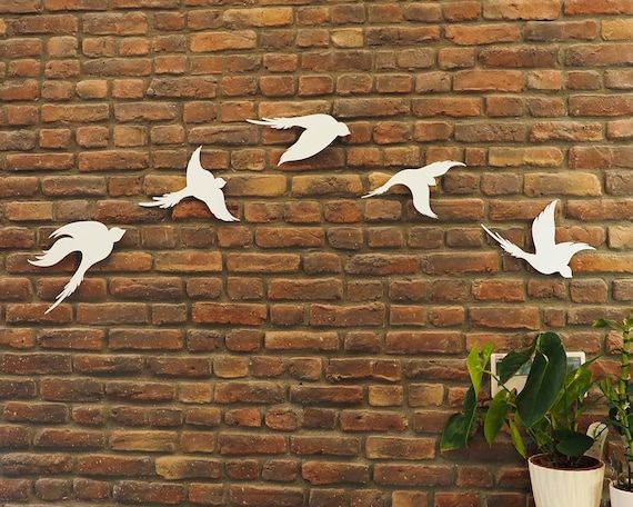 Metal Birds Wall Art Set Di 5 Metal Wall Decor Wall – Etsy Italia Pertaining To Current Metal Bird Wall Sculpture Wall Art (Gallery 1 of 20)