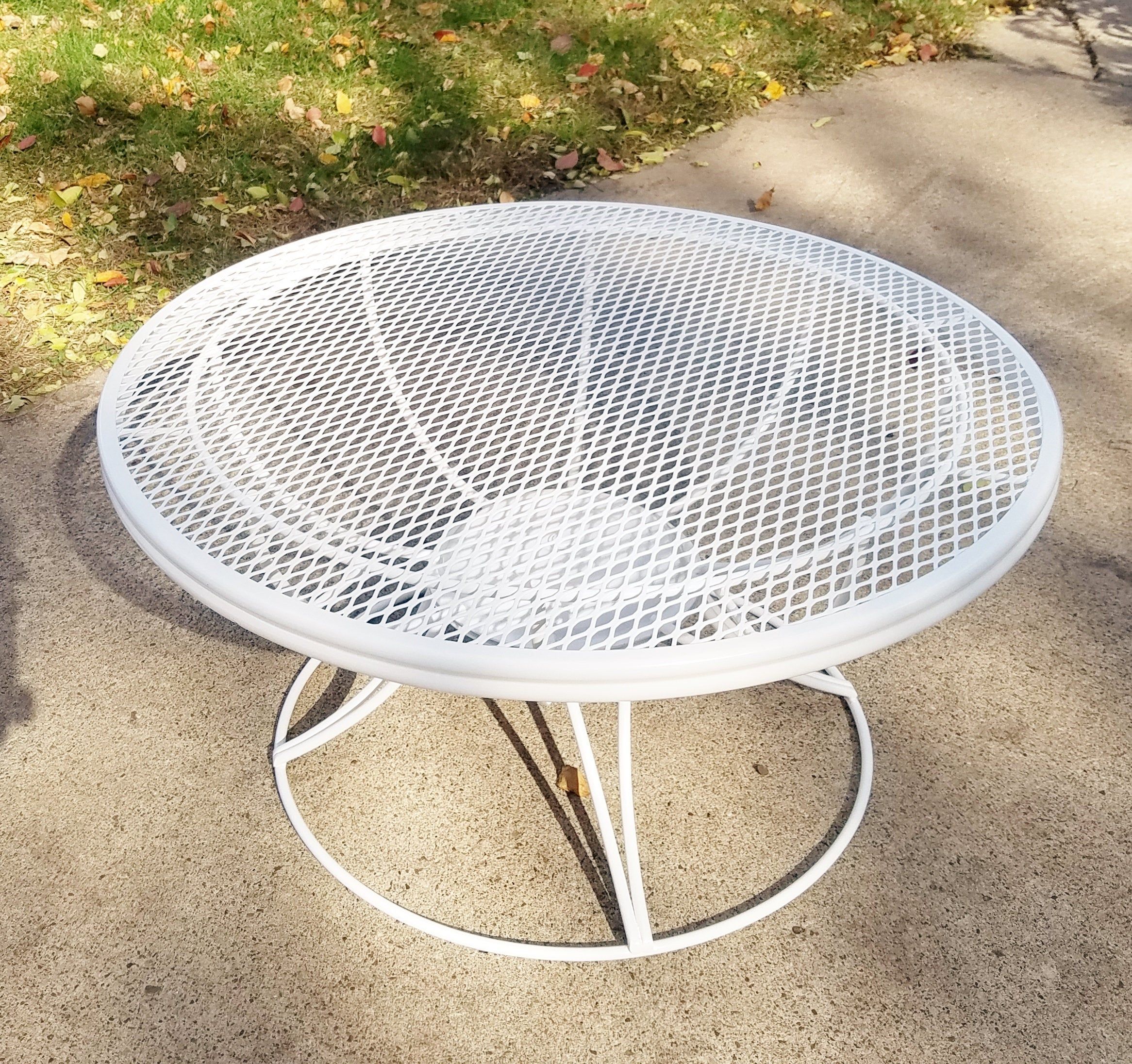 60's Homecrest Wire Table Eames Era Round Coffee Table | Etsy | Metal With Regard To Round Steel Patio Coffee Tables (View 9 of 20)