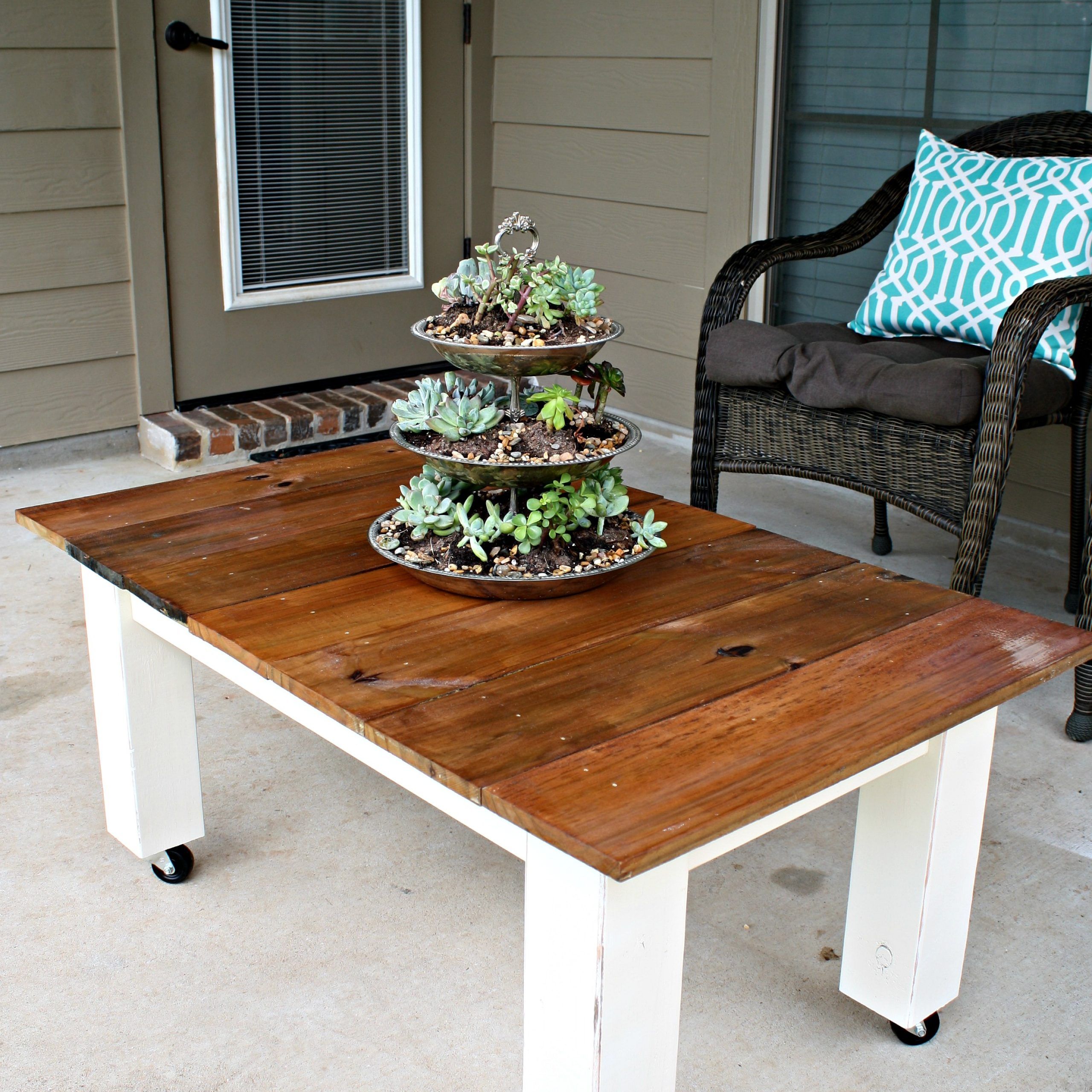 Diy Outdoor Coffee Table – A Diamond In The Stuff With Regard To Outdoor Half Round Coffee Tables (View 11 of 20)