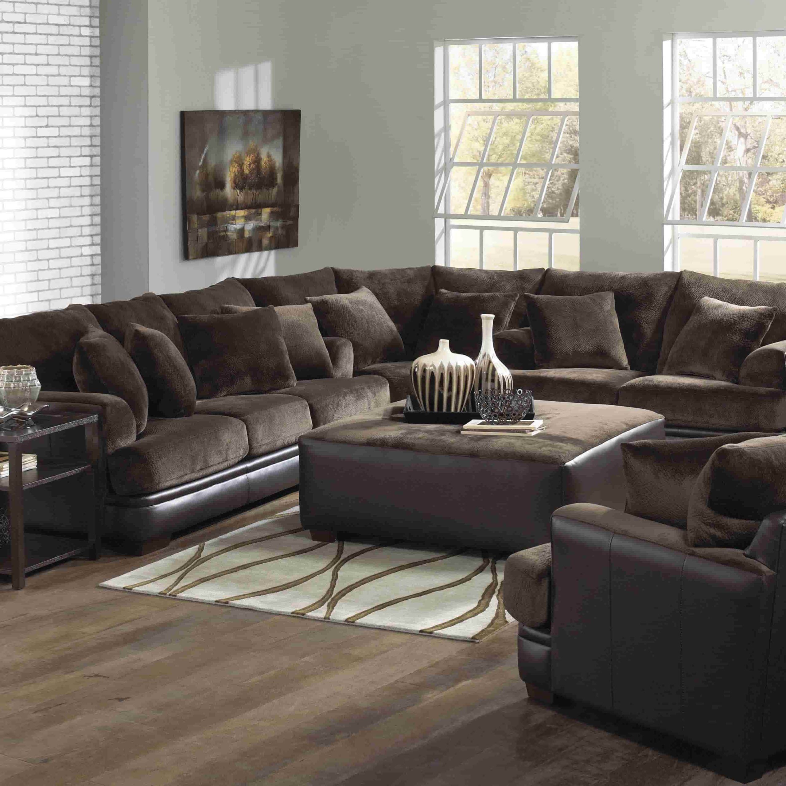 Living Room Decor With Dark Brown Couch – Inspiring Ideas Throughout Sofas In Chocolate Brown (Gallery 16 of 20)