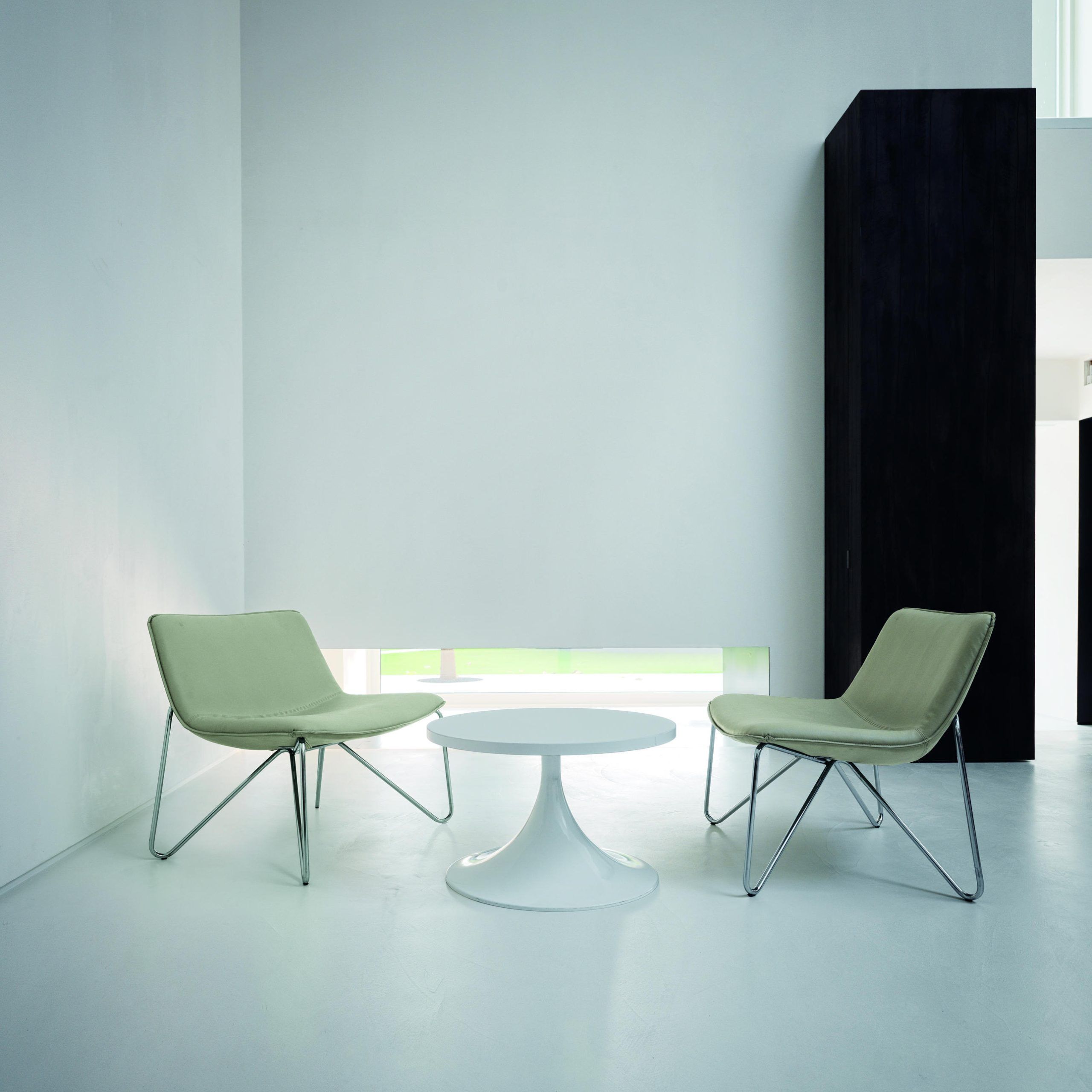 "t" Tables – Coffee Tables From Quadrifoglio Group | Architonic Regarding White T Base Seminar Coffee Tables (View 2 of 20)