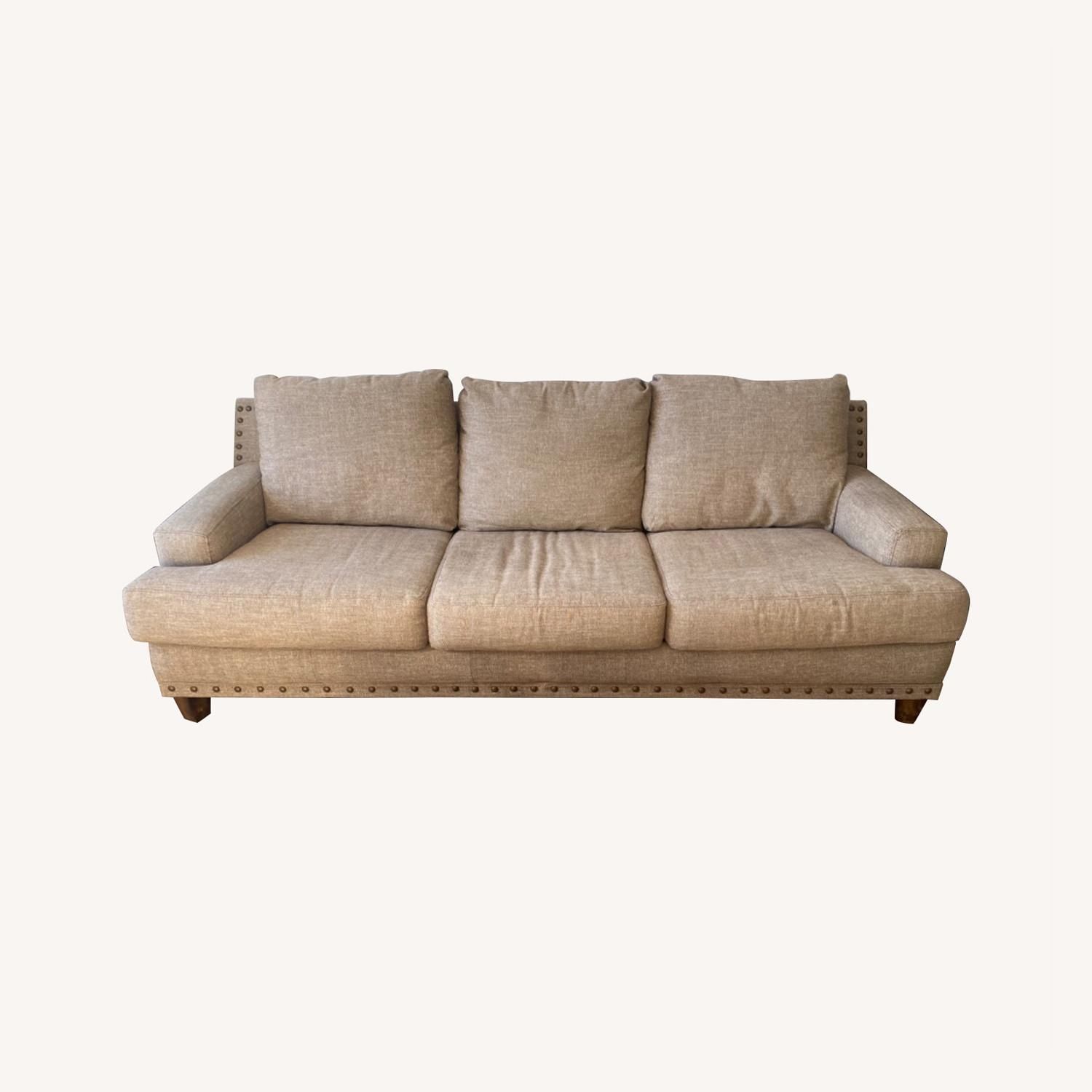 Traditional 3 Seater Sofa – Aptdeco Intended For Traditional 3 Seater Sofas (View 10 of 20)