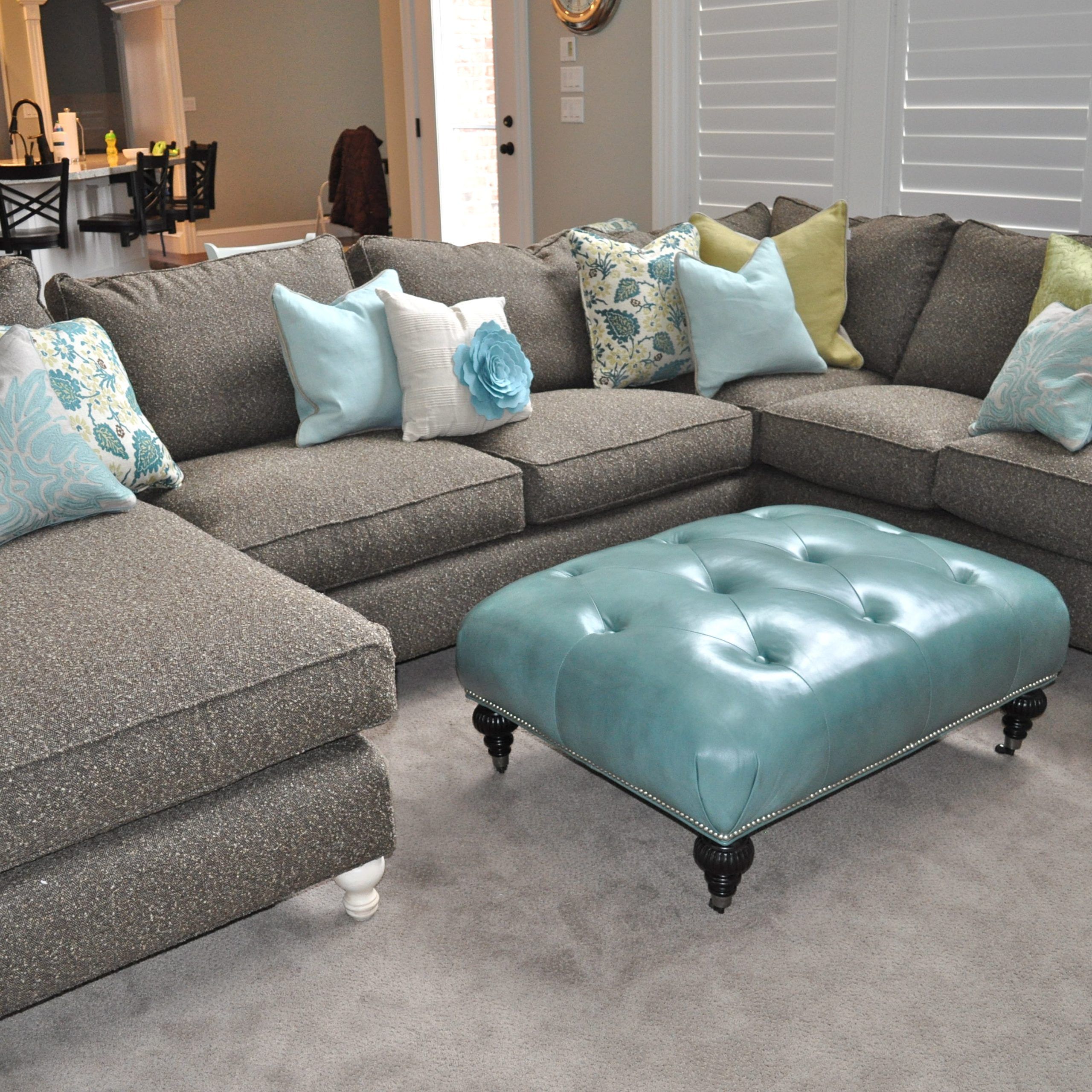 U Shaped Sectional With Chaise Design – Homesfeed Regarding Modern U Shape Sectional Sofas In Gray (Gallery 6 of 20)