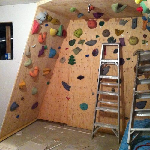 Home Bouldering Wall Design (Photo 2 of 20)