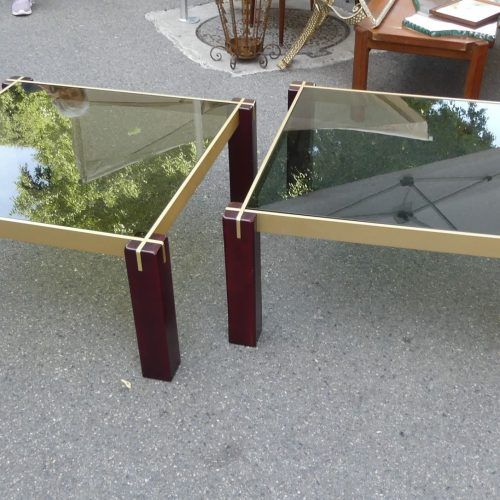 Glass-Topped Coffee Tables (Photo 6 of 20)