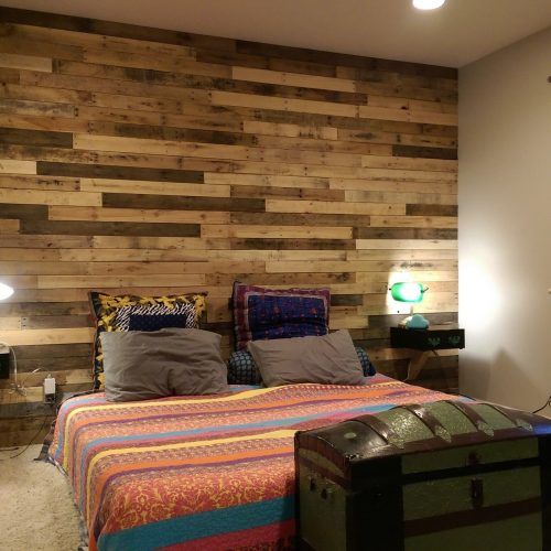 Wall Accents Made From Pallets (Photo 2 of 15)