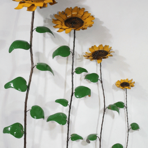 Metal Sunflower Yard Art (Photo 21 of 26)