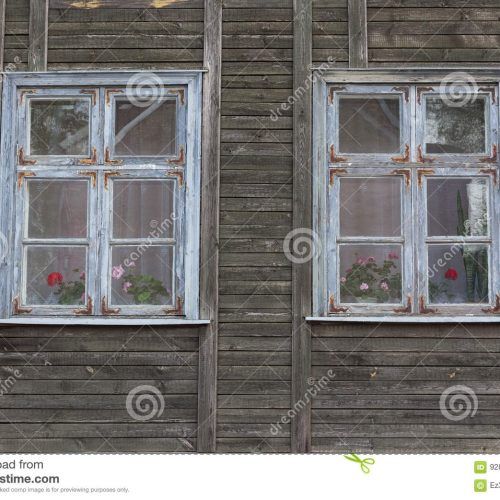 Old Rustic Barn Window Frame (Photo 16 of 20)
