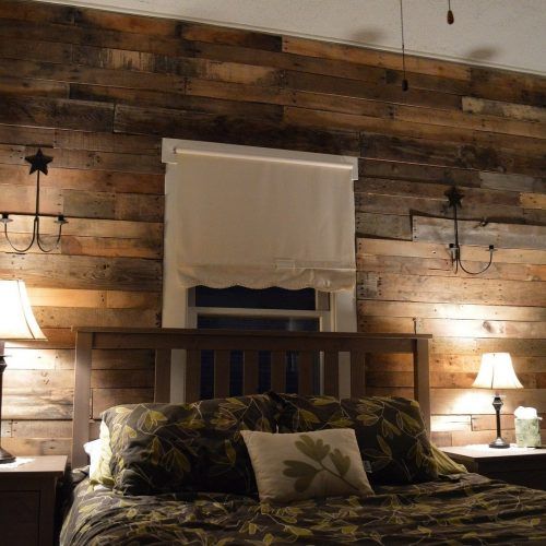 Wood Pallets Wall Accents (Photo 14 of 15)